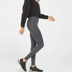 Spanx Look At Me Now Seamless Leggings‎ Heather Charcoal Gray size Small
